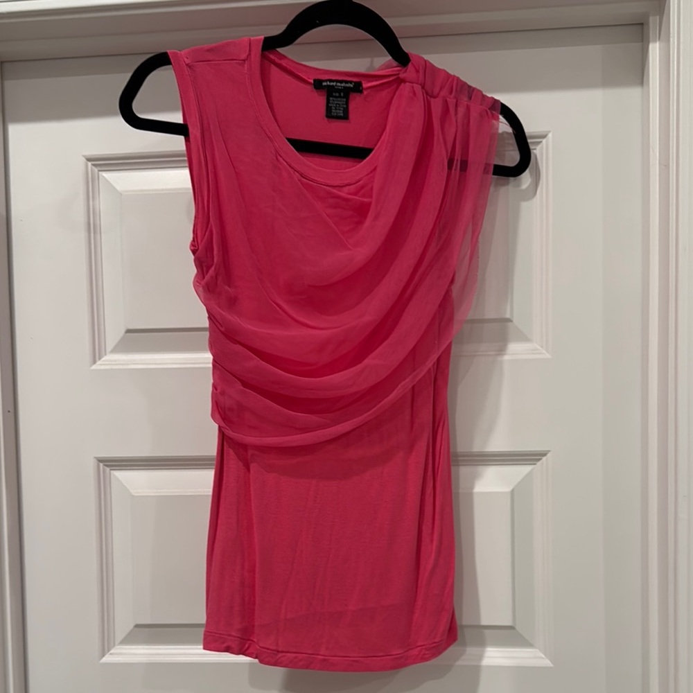 Pink Sleeveless Blouse with Elegant Draping